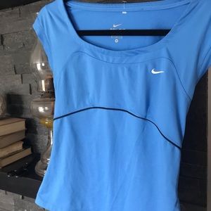 Nike workout top